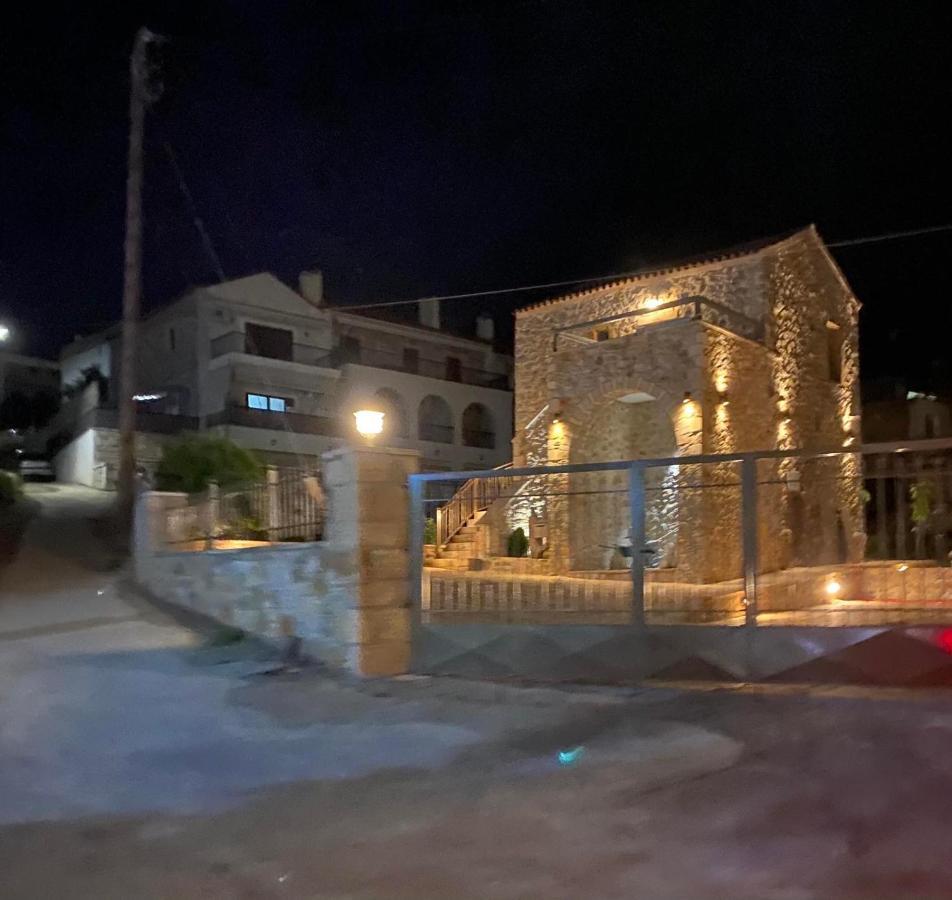 La Tore Di Montenegro Gytheio Exteriör bild